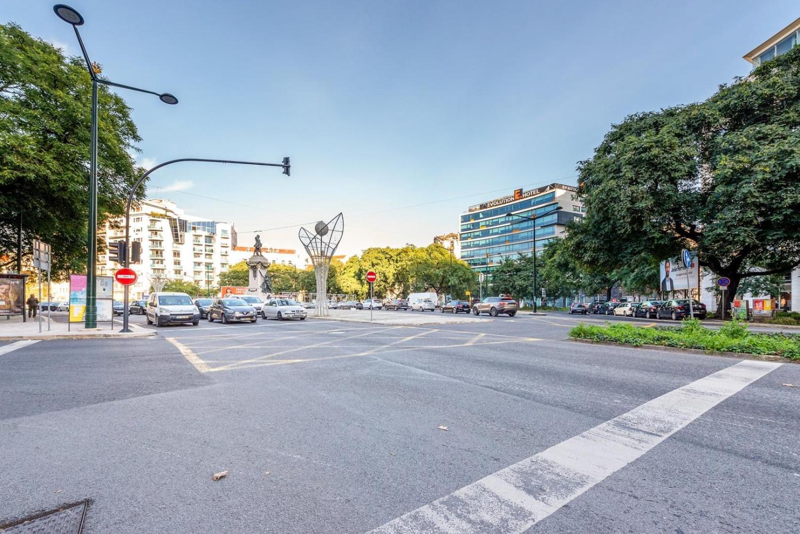 Апартаменты Guestready - Saldanha Building Tower Лиссабон Экстерьер фото